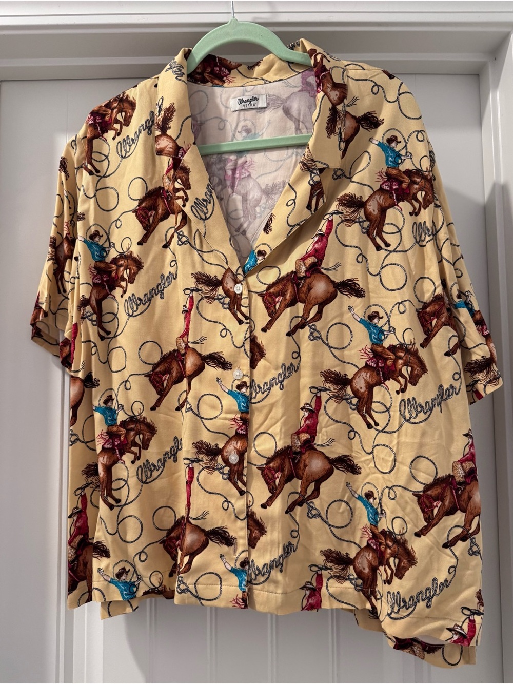 Wrangler Women's Short-Sleeve Western Print Shirt - Cream with Brown Motif